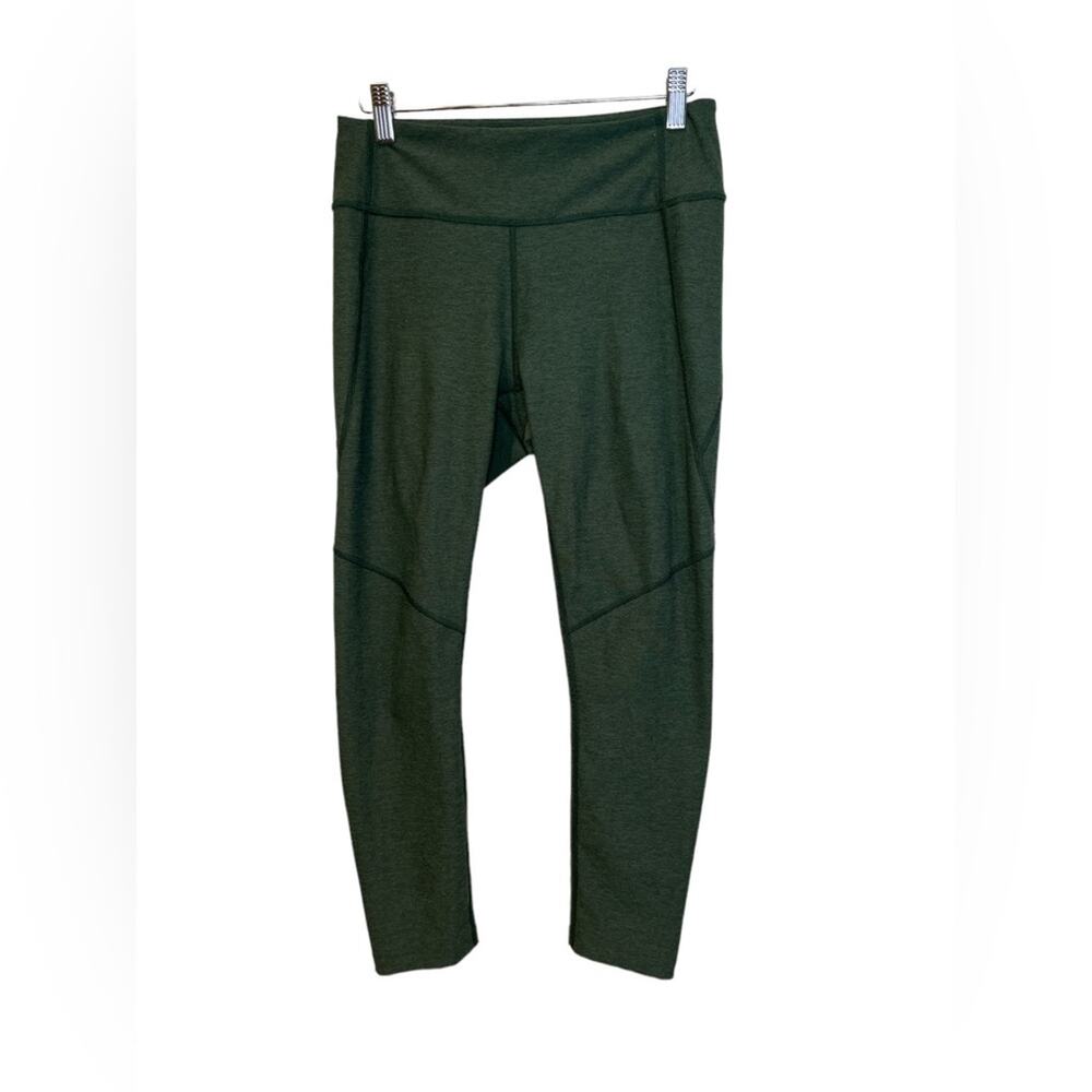 Outdoor voices 7/8 leggings in green size Medium